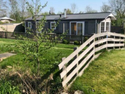 Вилла Waterchalet Number 6 Recreationpark Yn'E Lijte Grou Met Ligplaats Boot Экстерьер фото